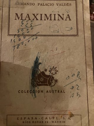 Maximina libro antiguo
