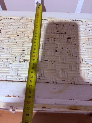 Estantería de hierro forjado y madera