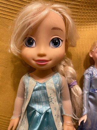 Muñeca Elsa Frozen Grande y Pequeña