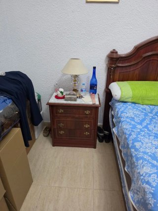 Armario. Cabezero mesitas de noche y tocador espej