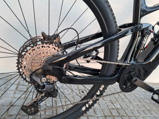 Bicicleta eléctrica doble suspensión