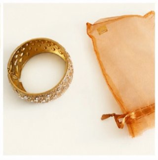 Pulsera-brazalete  dorada con cristales
