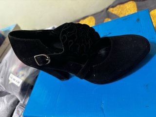 Zapato tacón negro ante T38