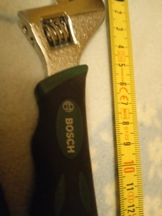 2 Herramientas Bosch (Alicates y Llave)
