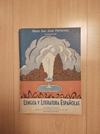 Libro antiguo de lengua y literatura.