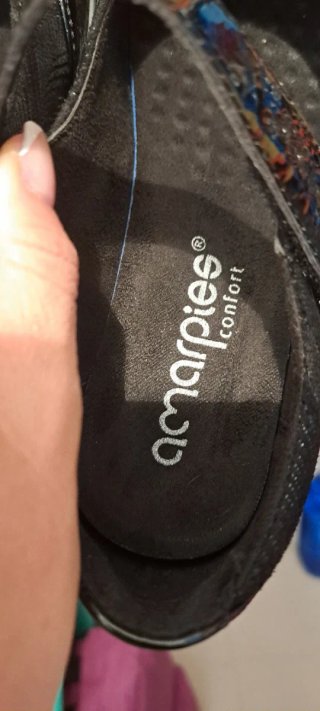 Zapatos negros cómodos