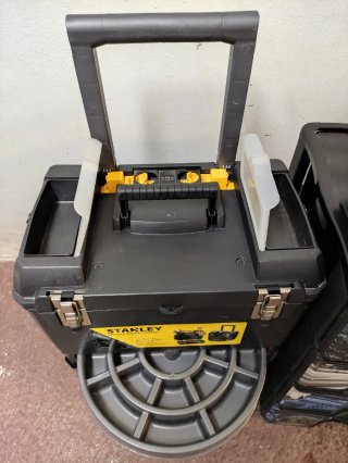 TALLER MÓVIL 2 en 1 STANLEY  PERFECTO ESTADO MIDE: