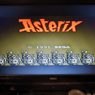 Sega Master System + Pistola + 2 Mandos