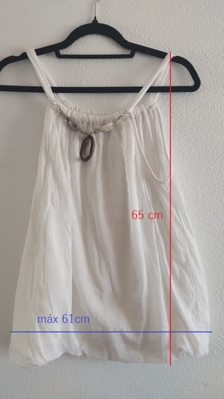 Camisa blanca con collar