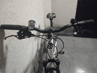 Bicicleta Blanca Híbrida