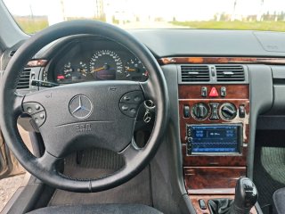 Mercedes-Benz Clase E 2002