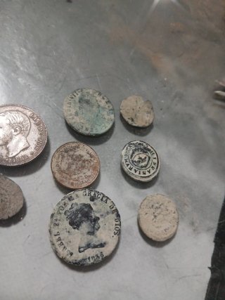 Lote monedas antiguas españolas sin limpiar