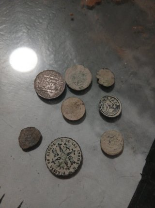 Lote monedas antiguas españolas sin limpiar