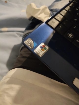 Asus Eee PC con cargador