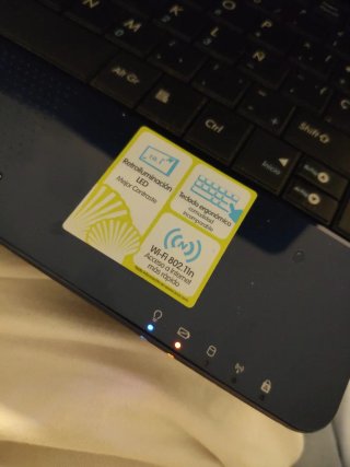Asus Eee PC con cargador