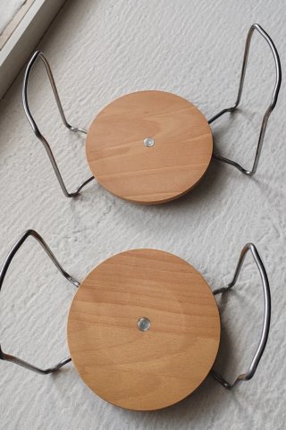 Set 2 porta piatti regolabili
