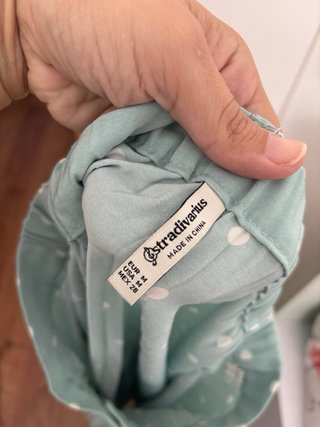 Falda midi plisada lunares talla M