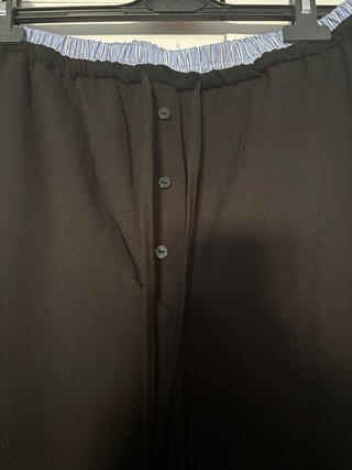 Pantalón de tela negro ancho