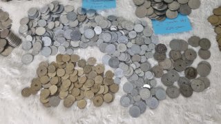 9,50 kg. de moneda española variada