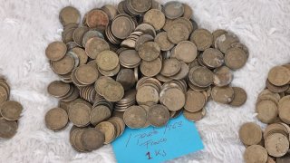 9,50 kg. de moneda española variada