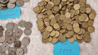 9,50 kg. de moneda española variada
