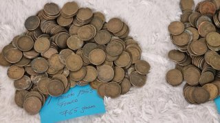 9,50 kg. de moneda española variada