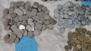 9,50 kg. de moneda española variada