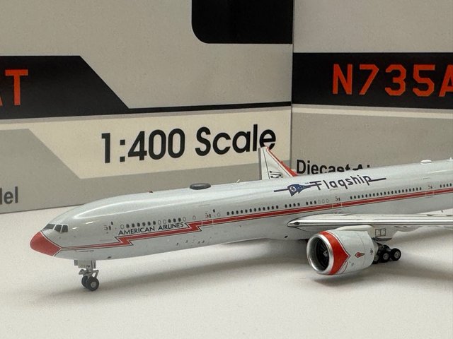 American Airlines B777-300ER N735AT Flagship