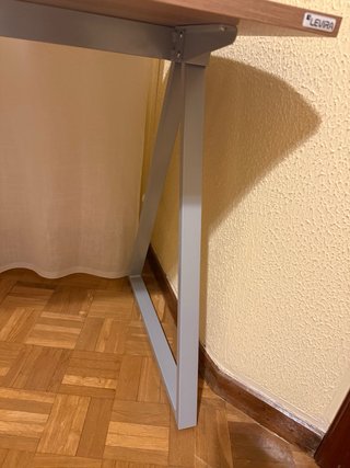 Mesa de madera y metal wye II en caja