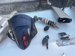 Lote Suzuki B-King 1300 piezas