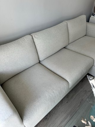 URGE POR MUDANZA. Sofá IKEA VIMLE Beige