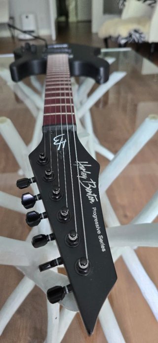Guitarra Eléctrica Negra