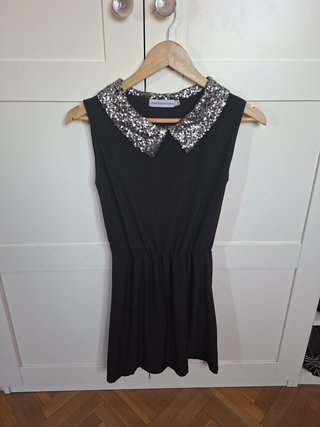 Vestido negro fiesta con cuello lentejuelas