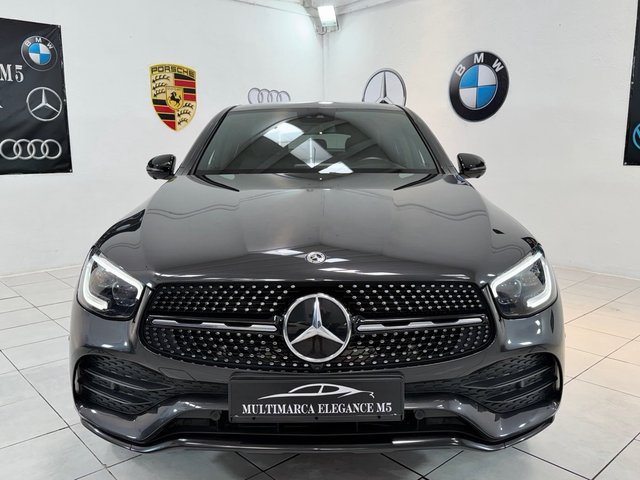 Mercedes-Benz GLC Coupé 2021 300de 306cv AMG LINE