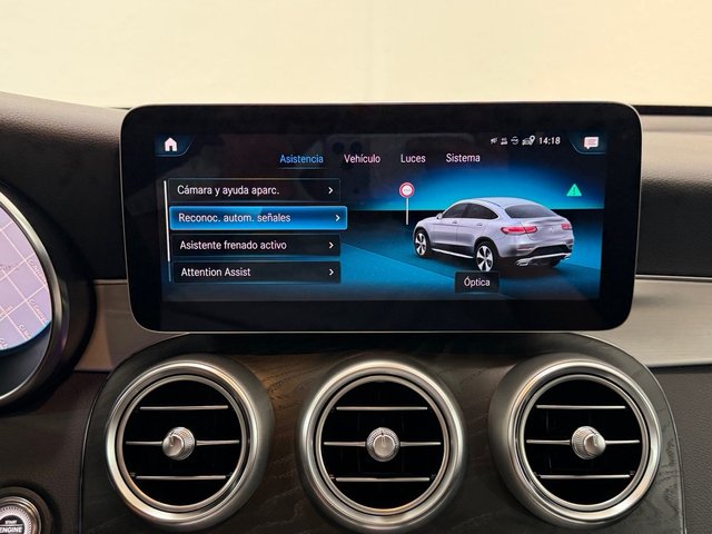 Mercedes-Benz GLC Coupé 2021 300de 306cv AMG LINE