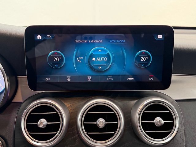 Mercedes-Benz GLC Coupé 2021 300de 306cv AMG LINE
