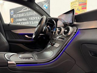 Mercedes-Benz GLC Coupé 2021 300de 306cv AMG LINE