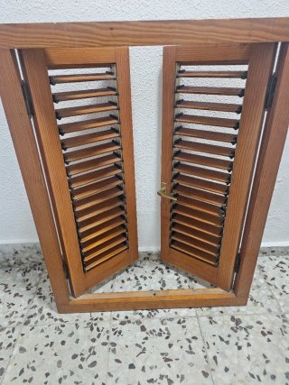Ventana mallorquina madera 90x115