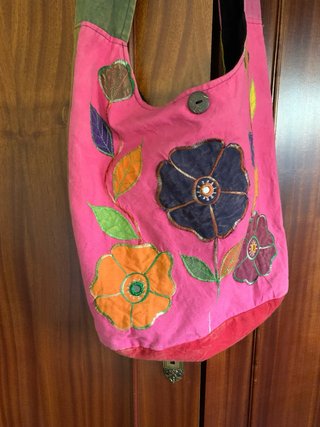 Bolso de tela multicolor con flores