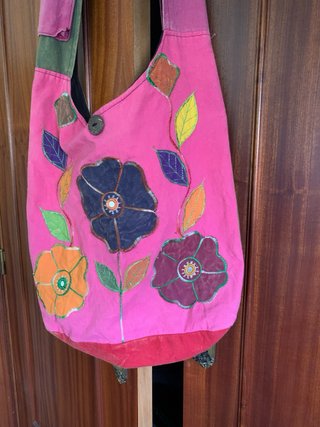 Bolso de tela multicolor con flores