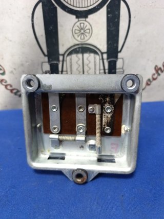 Regulador Corriente Seat 600 D