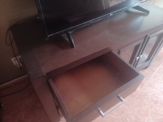 Mesa TV madera maciza