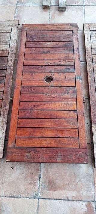 Mesa de teca para exterior