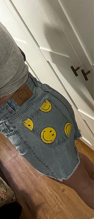 Pantalón vaquero corto smile