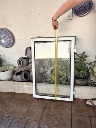 Ventana aluminio y cristal.Sin premarco
