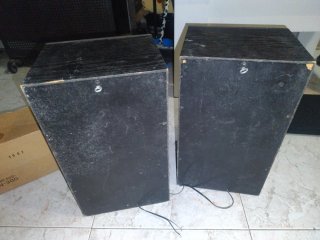 Altavoces negros