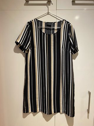 Lote 2 prendas mujer Vila y Massimo Dutti