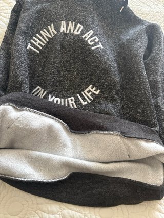 Sudadera con capucha gris jaspeada