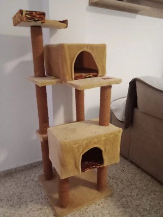 Árbol para gatos de varios niveles