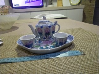 Juego de té/sake de porcelana. Miniatura